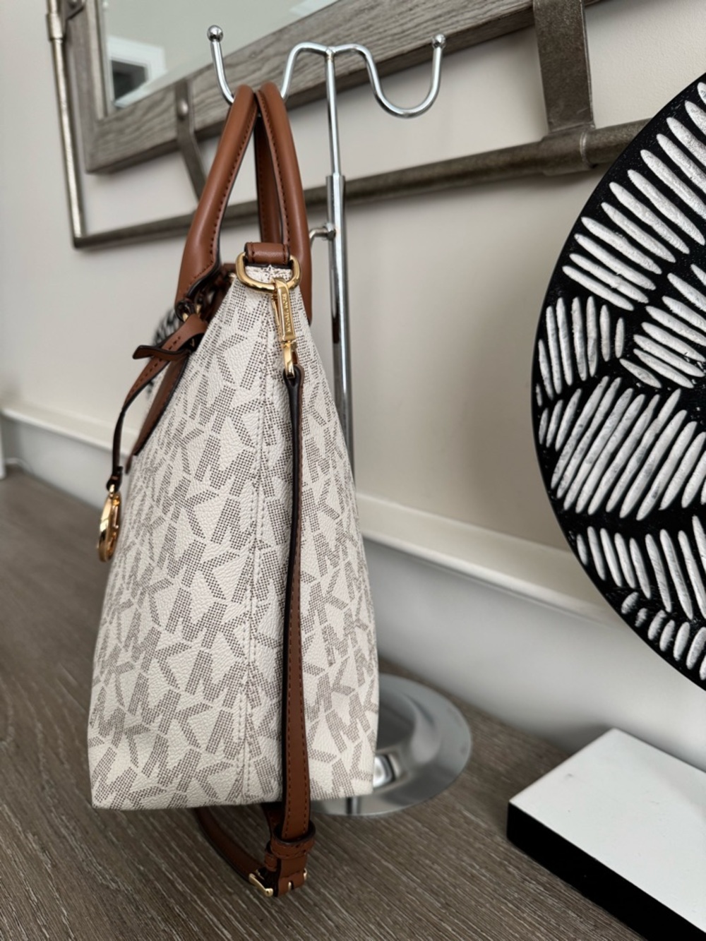 Michael Kors Austen Vanilla MK Logo Satchel with Brown Trim - Picture 10 of 16